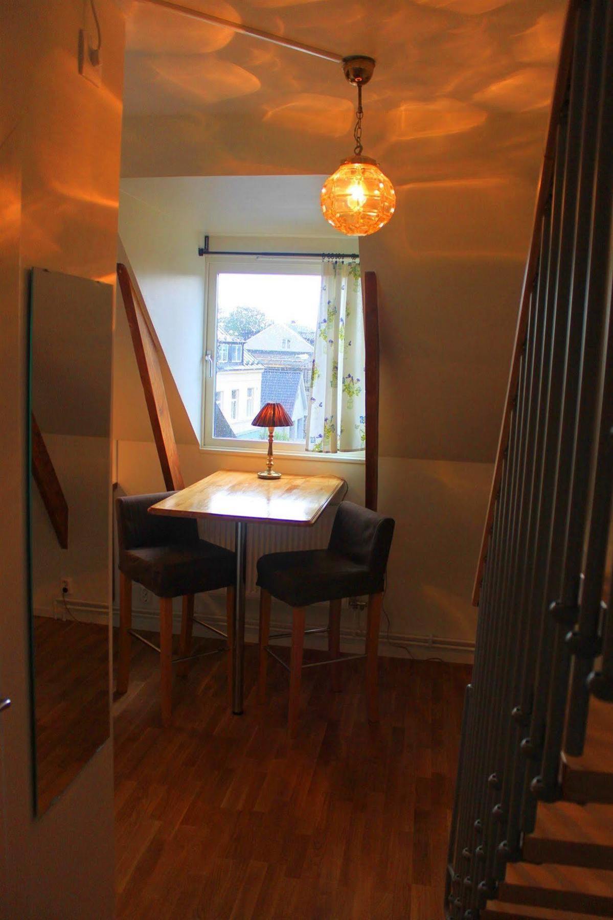 Design Hostel Mia Хельсингборг Экстерьер фото