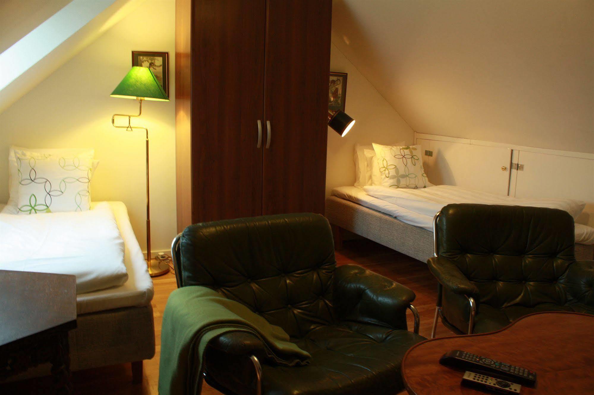 Design Hostel Mia Хельсингборг Экстерьер фото